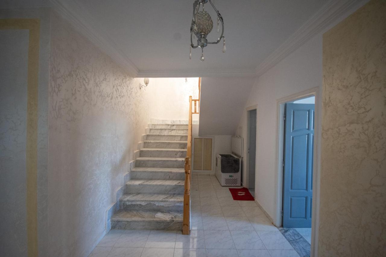 Villa Meublee Avec Piscine Et Abri De Voiture Erriadh Esterno foto