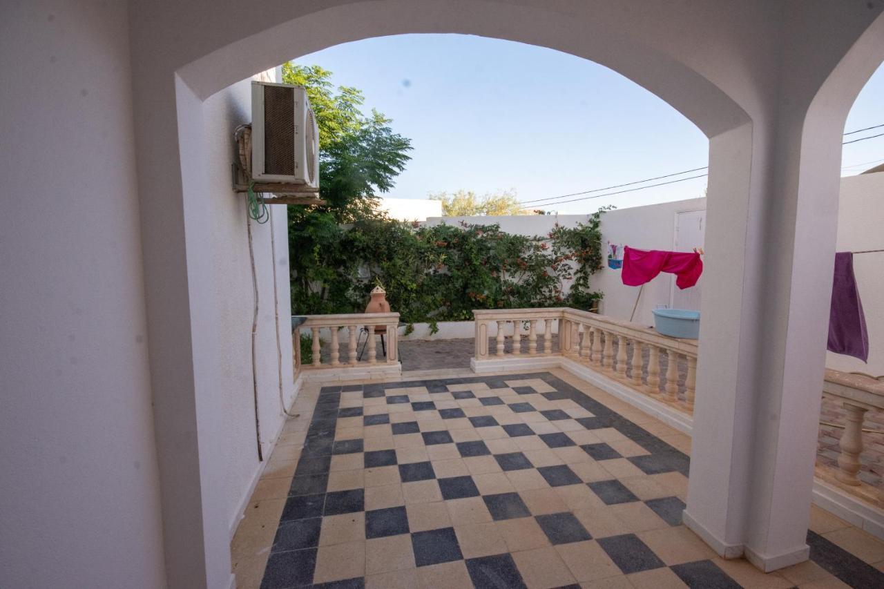 Villa Meublee Avec Piscine Et Abri De Voiture Erriadh Esterno foto